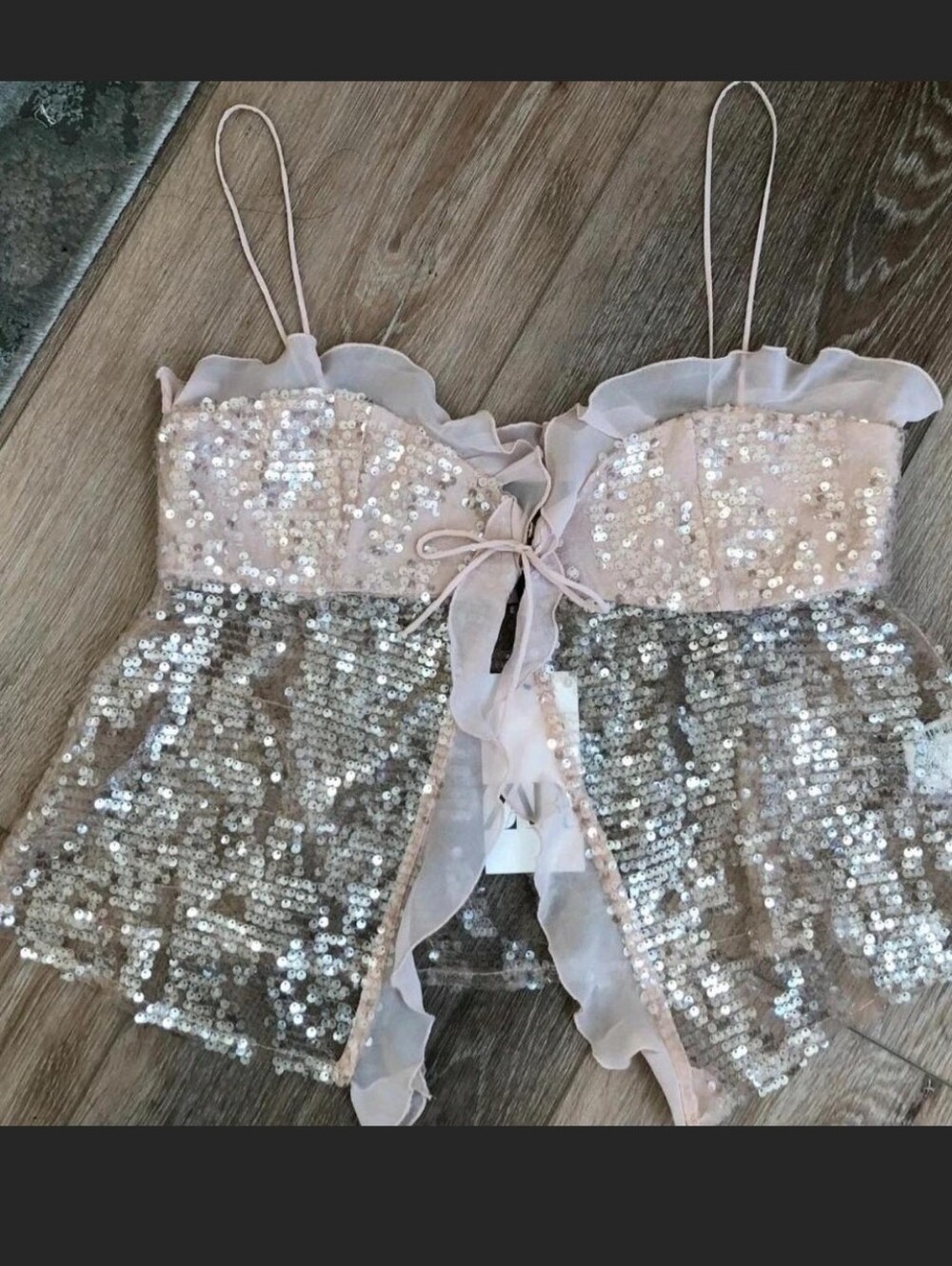 NWT Zara Sequinin Top L